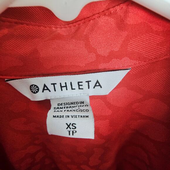 Athleta Shirt Women XS Red Urbanite Textured Top Button Up Collared Neck Vented - Picture 8 of 10